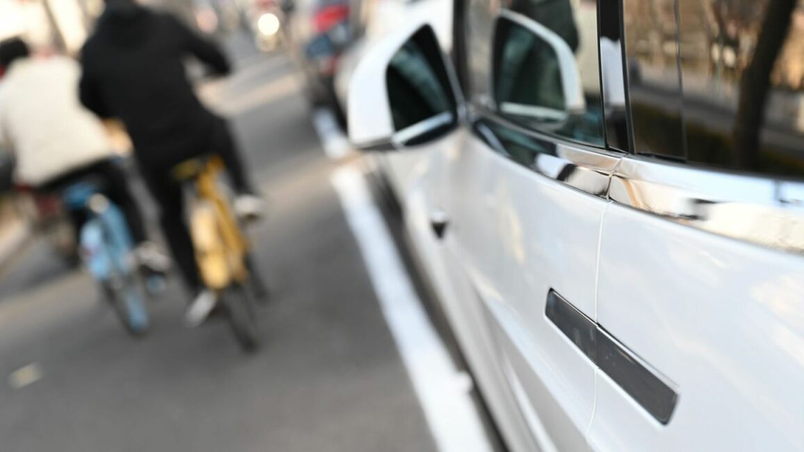 Autobranche: Sicherheitsrisiko: China verbietet versteckte Auto-Türgriffe