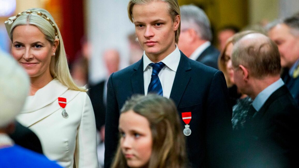 Kronprinzessin in der Kritik: Skandale um Königsfamilie: Mette-Marit verschiebt Reise