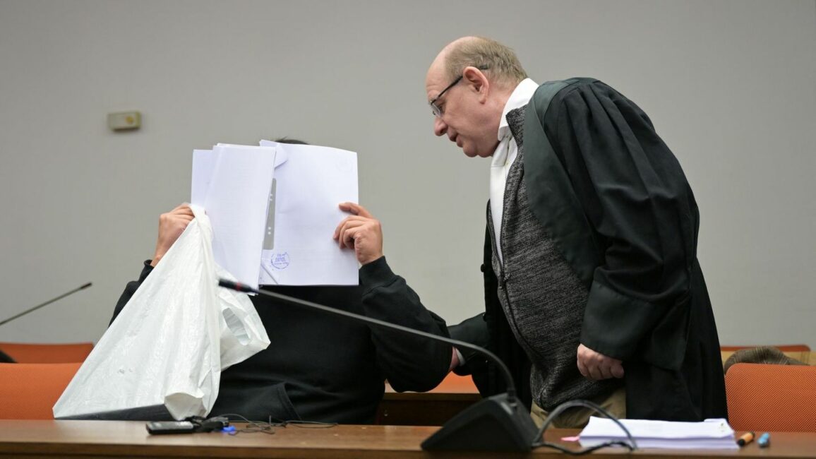 Ähnlich wie Pelicot-Fall: Prozessbeginn: Mann soll Freundin betäubt, vergewaltigt und gefilmt haben