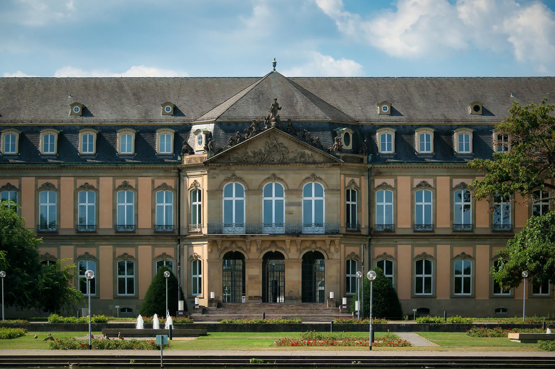 Detailansicht: Elisabeth Moss Neue Serie