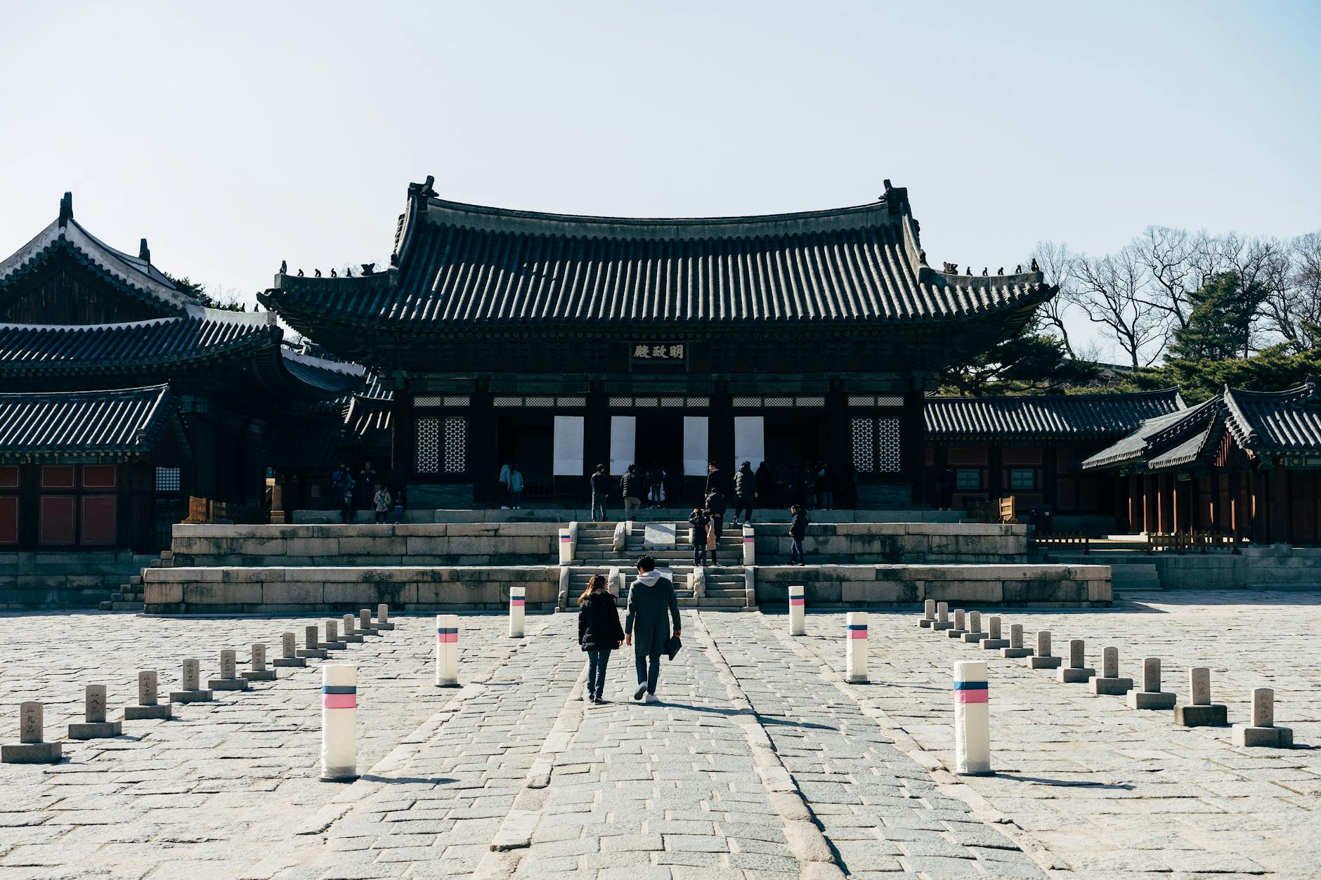 Detailansicht: Gil Ofarim Hotelmitarbeiter