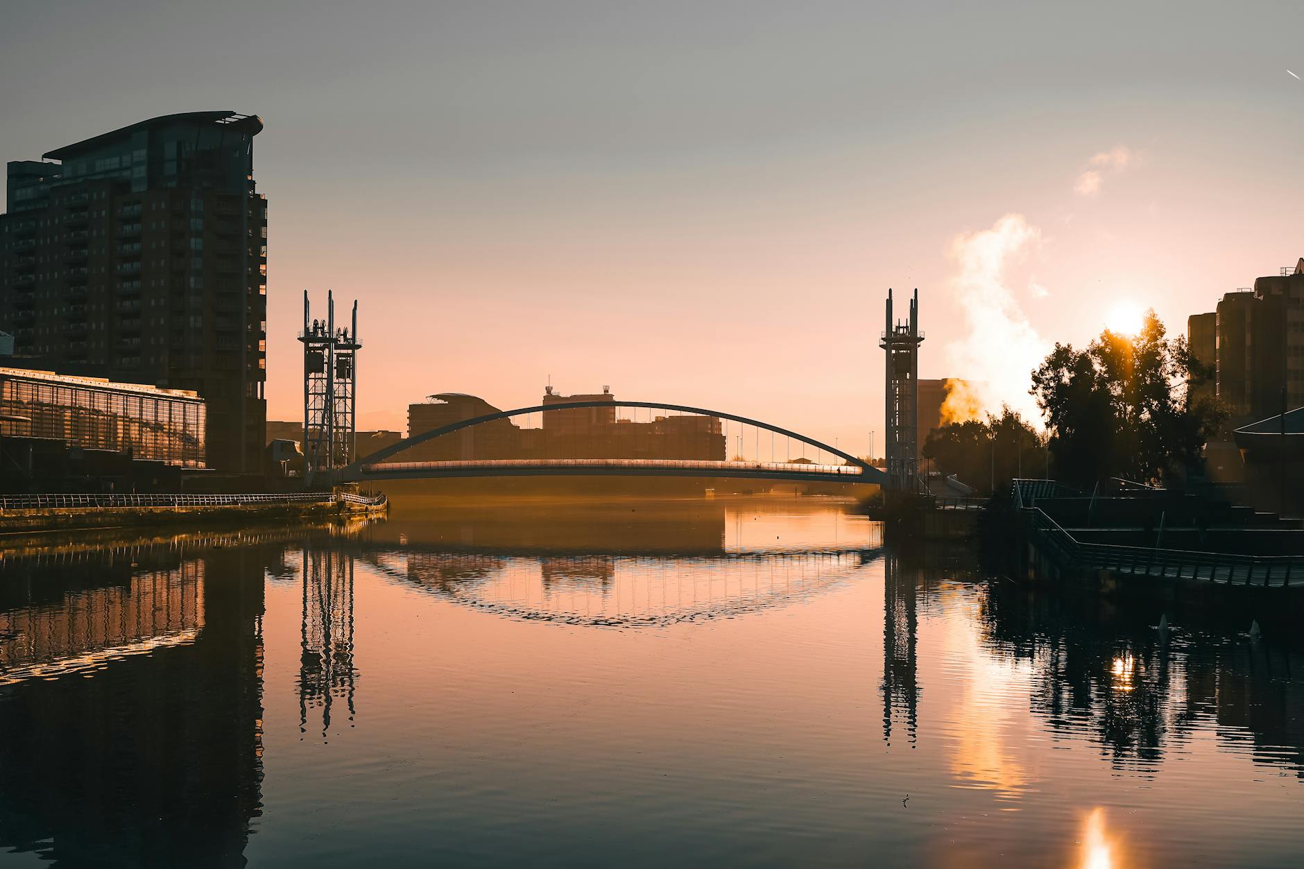 Detailansicht: Man City – Salford City