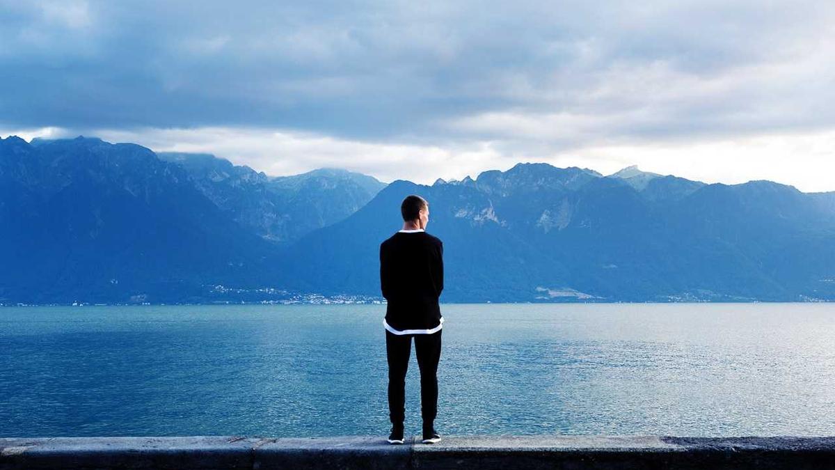 Detailansicht: Thomas Müller Fernbeziehung