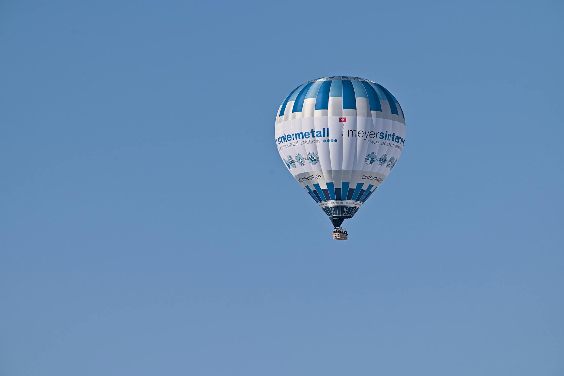 Illustration zu Swiss Pilot