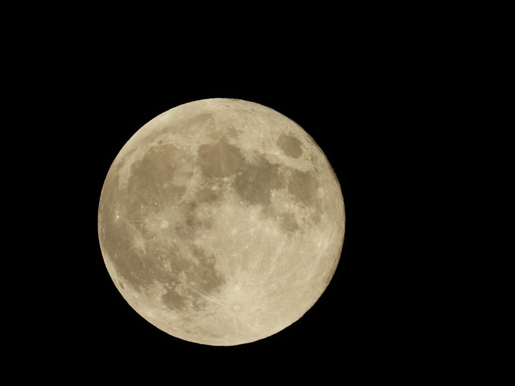 Illustration zu April Vollmond