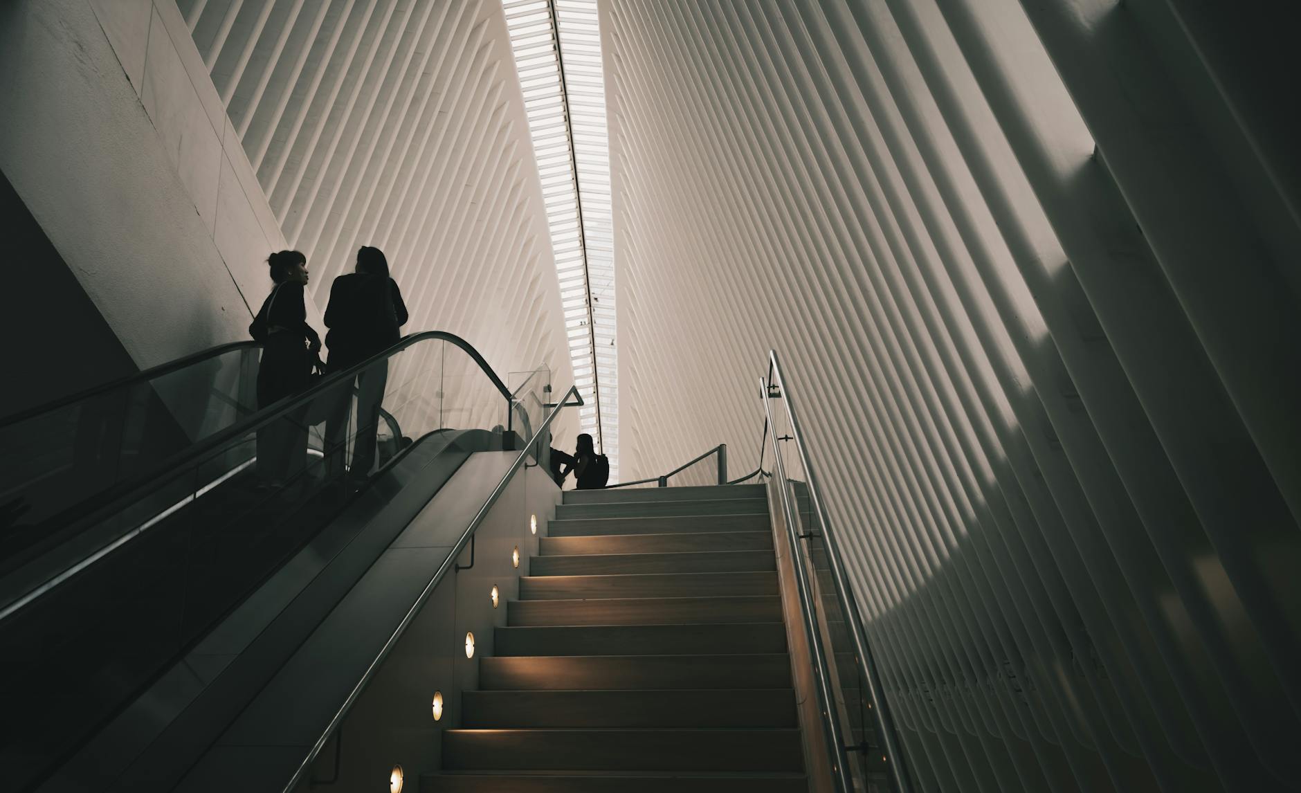 Detailansicht: Aufzüge Fahrtreppen