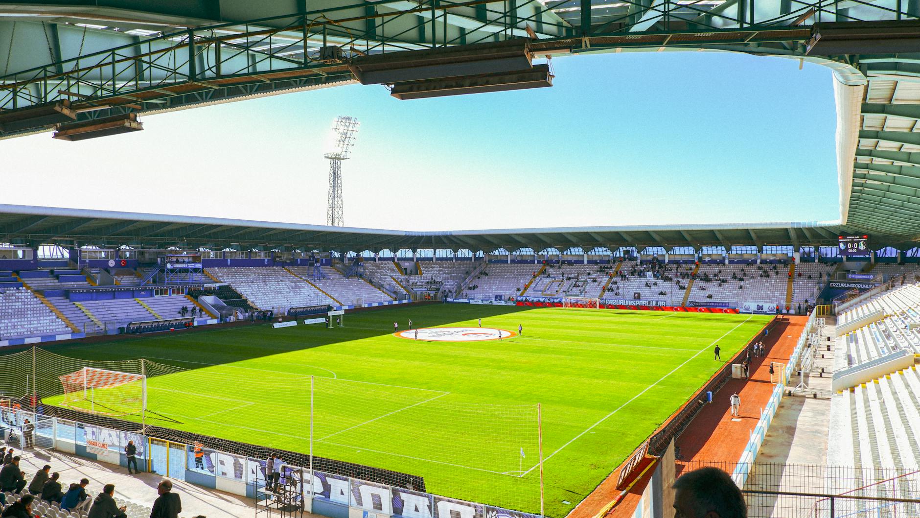 Crystal Palace – Fiorentina Symbolbild zum Thema Crystal Palace – Fiorentina