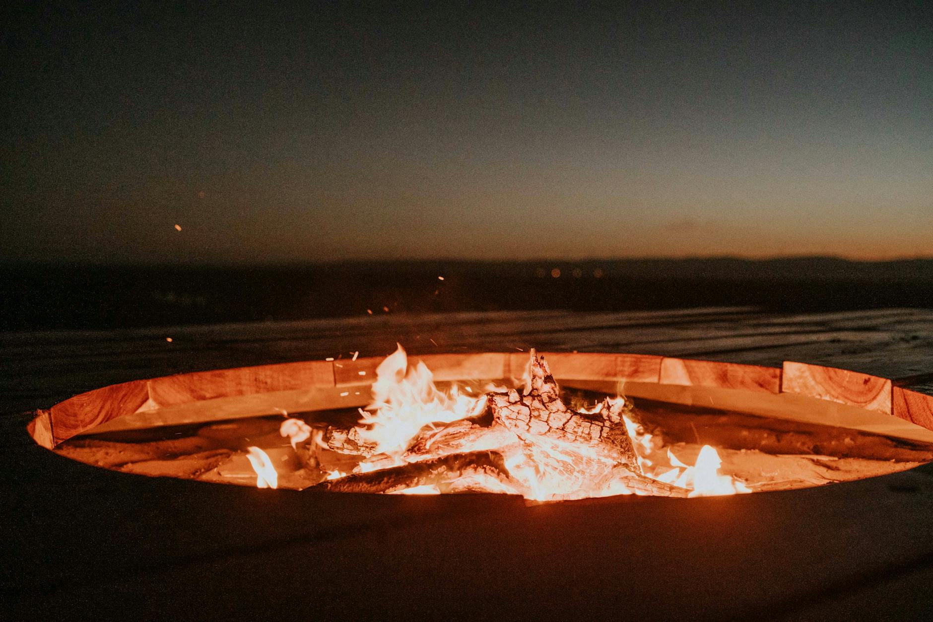 Symbolbild zum Thema Feuerstelle Terrasse