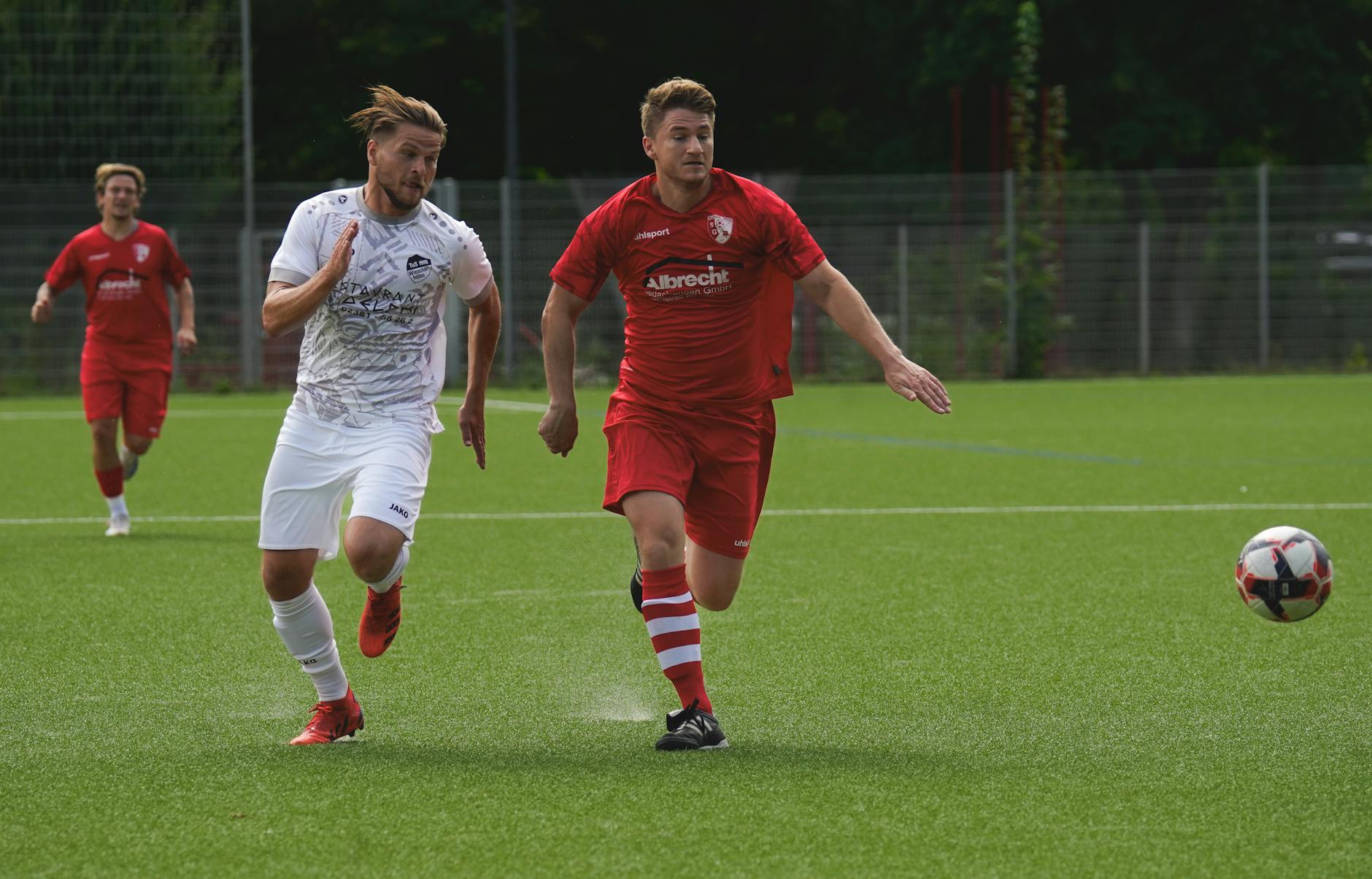 Symbolbild zum Thema KSC – Hannover 96