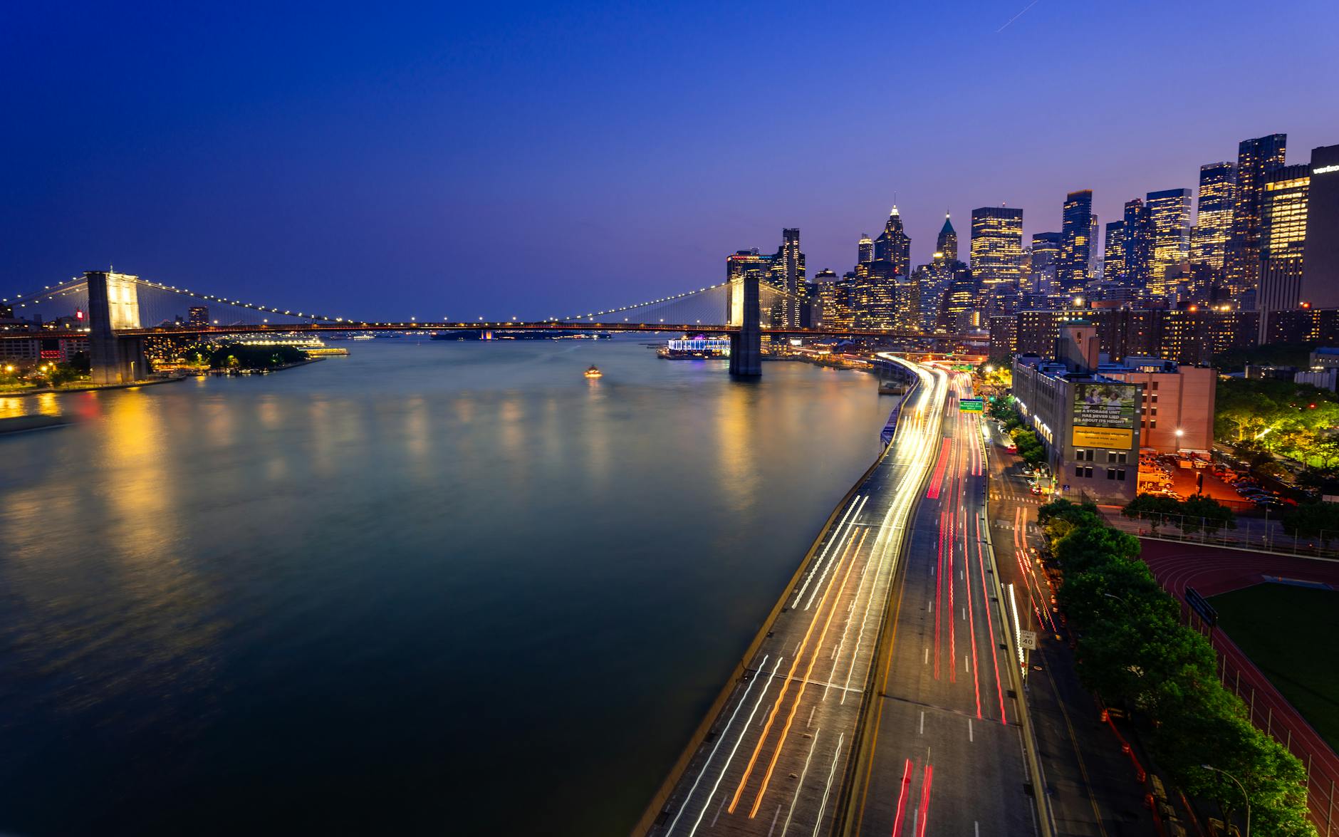 Symbolbild zum Thema Lindsey Buckingham Attackiert