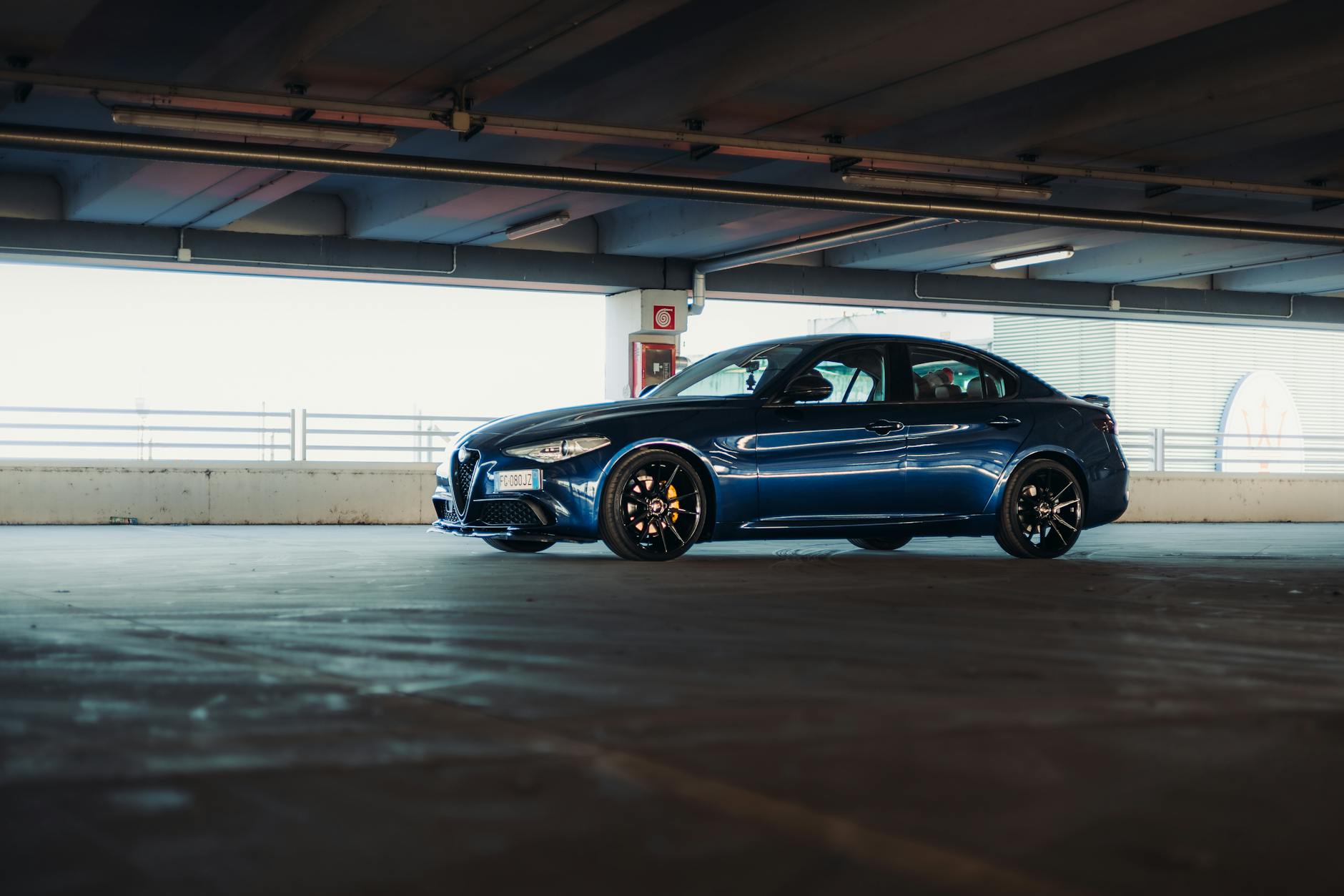 Symbolbild zum Thema Tiefenbach Garage AG Schlatt