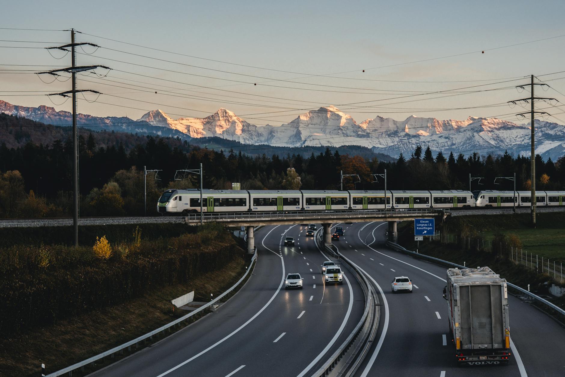 Transalpine Pipeline Illustration zu Transalpine Pipeline