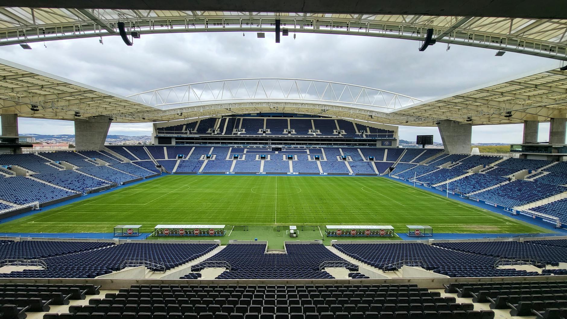 Illustration zu Veltins Arena Leiche Gefunden