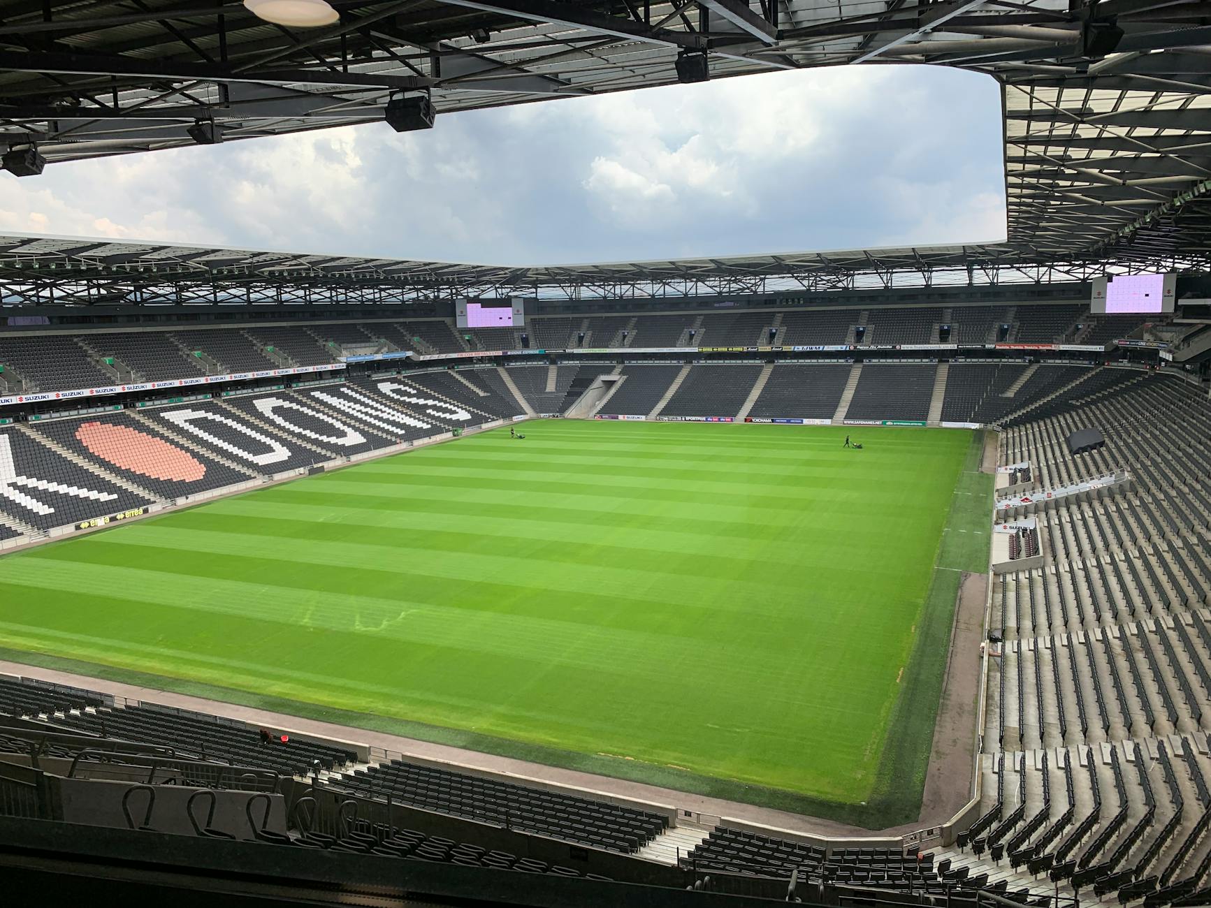 Detailansicht: Veltins Arena Leiche Gefunden