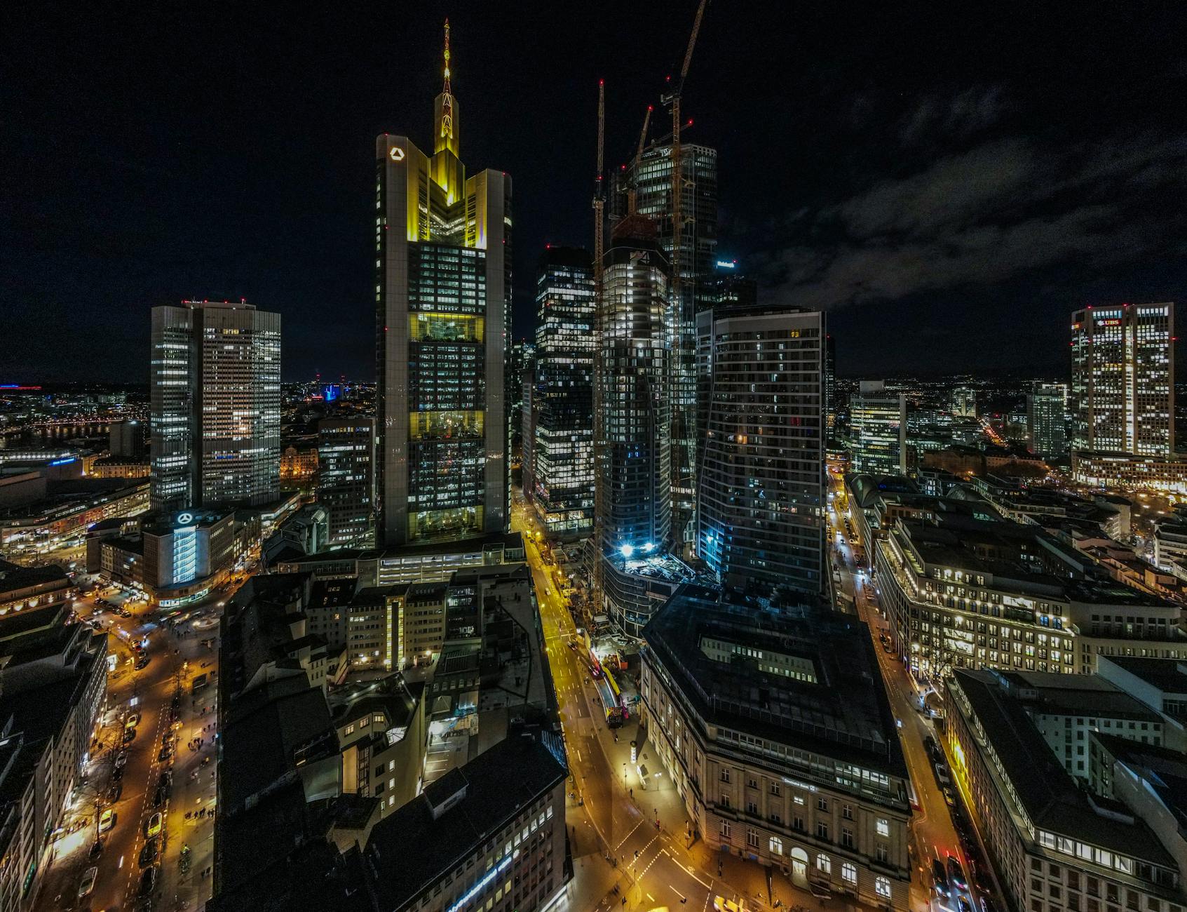 Commerzbank Unicredit Detailansicht: Commerzbank Unicredit