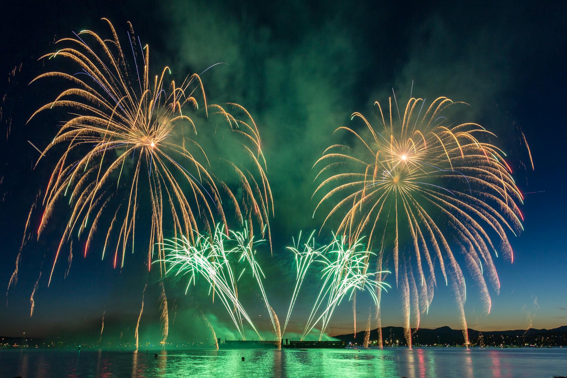 Illustration zu Feuerwerk Hafengeburtstag 2026