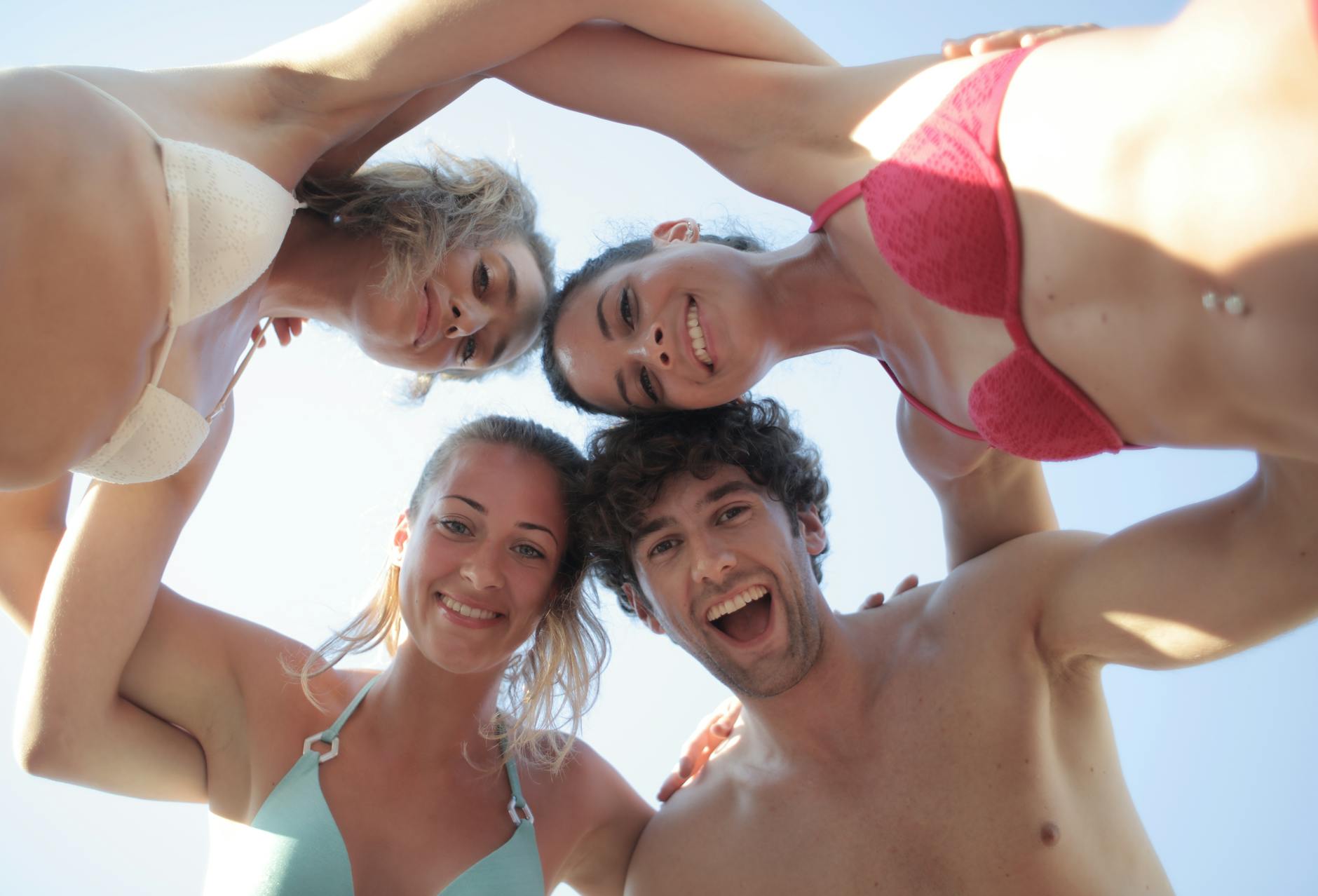 Symbolbild zum Thema Gruppenausschluss Urlaub