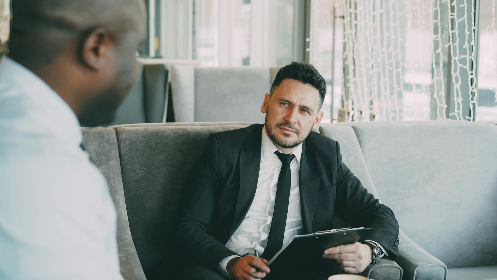 Henry Samuel Interview Symbolbild zum Thema Henry Samuel Interview