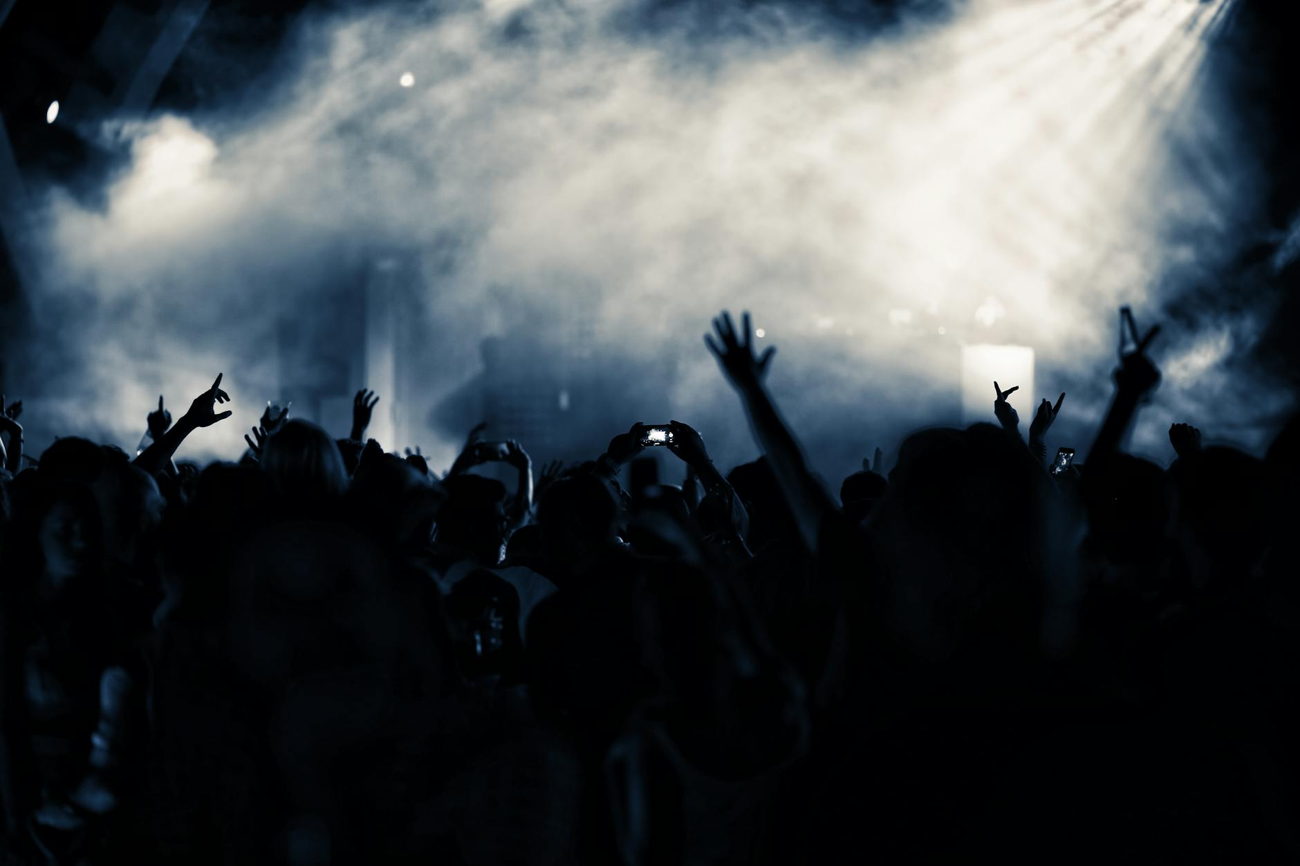 Detailansicht: Illegale Rave Party
