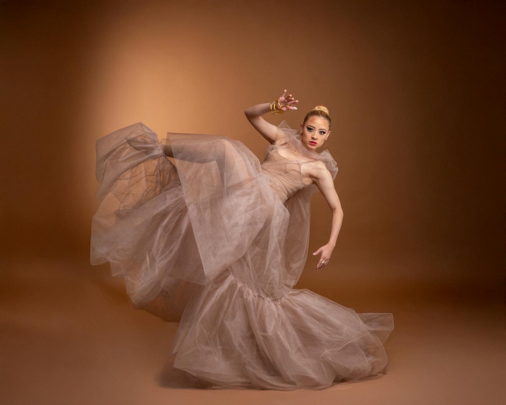 Illustration zu Lets Dance Malika