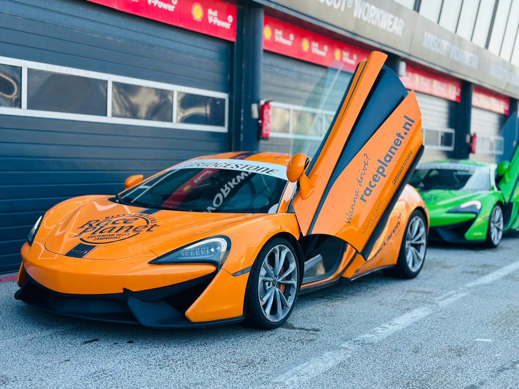 Mclaren Racing Illustration zu Mclaren Racing