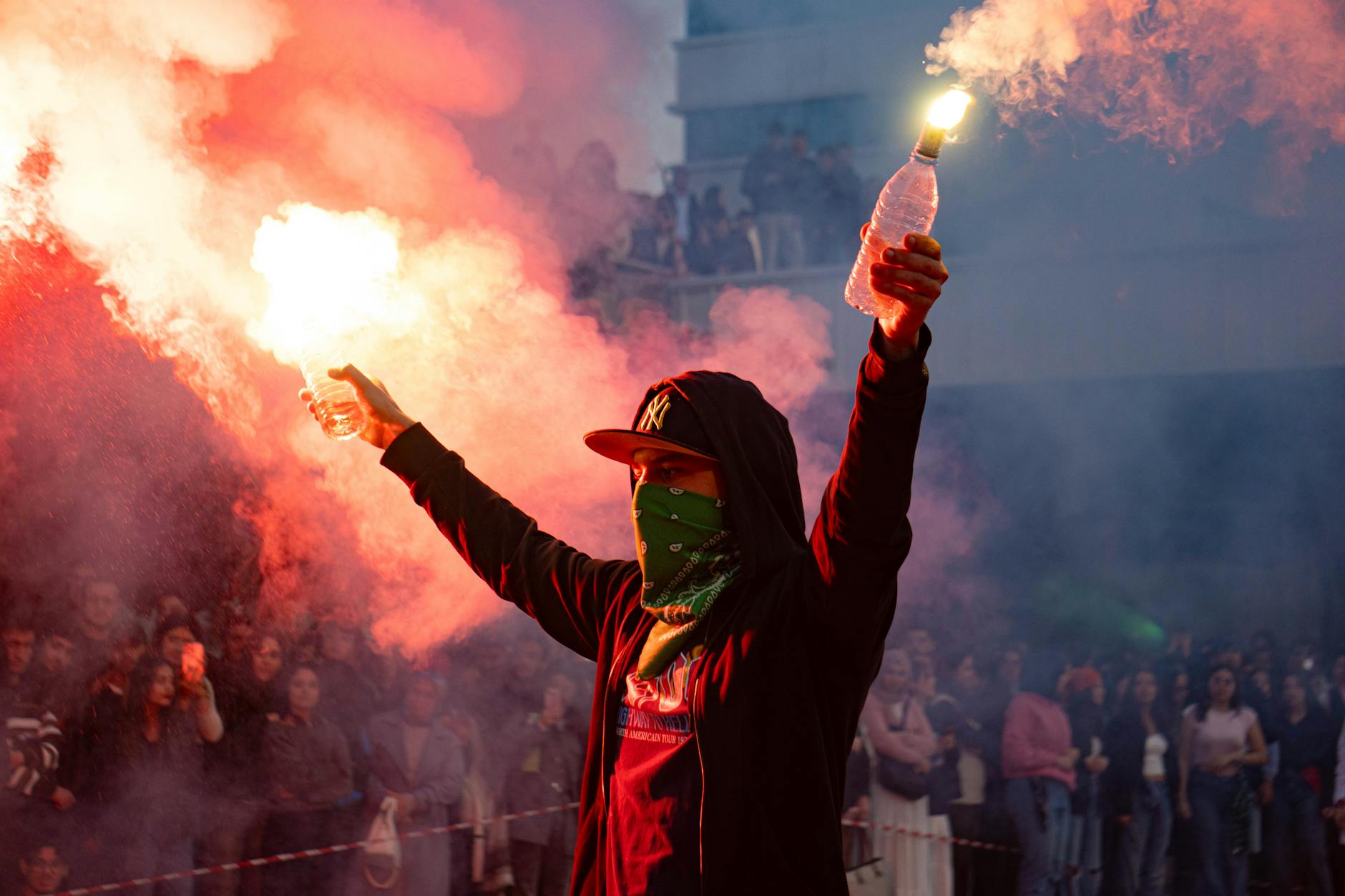 Detailansicht: Revolte Gegen Starmer