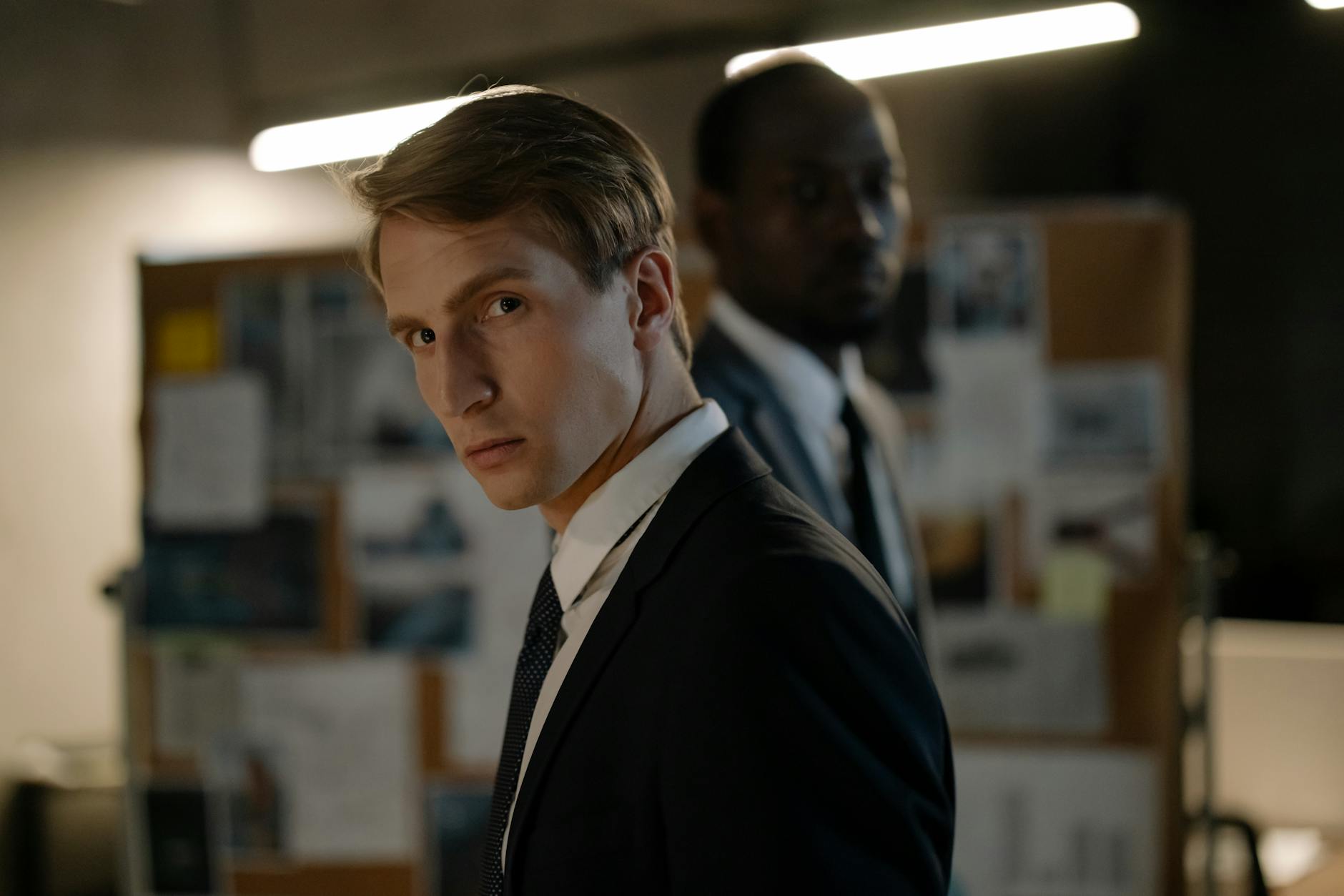 Detailansicht: The Night Agent Staffel 4