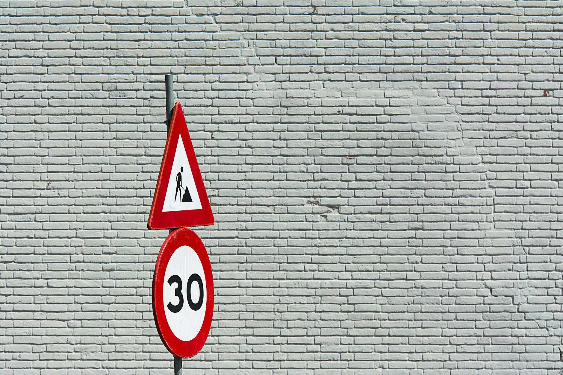 Symbolbild zum Thema Verkehrszeichen 2771